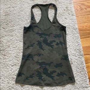 Camo lululemon tank